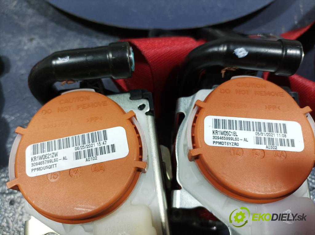 Mercedes A-klasa 2021 Pásy: Bezpečnosť: x A1778600700