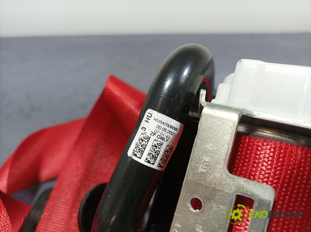 Mercedes A-klasa 2021 Pásy: Bezpečnosť: x A1778600700