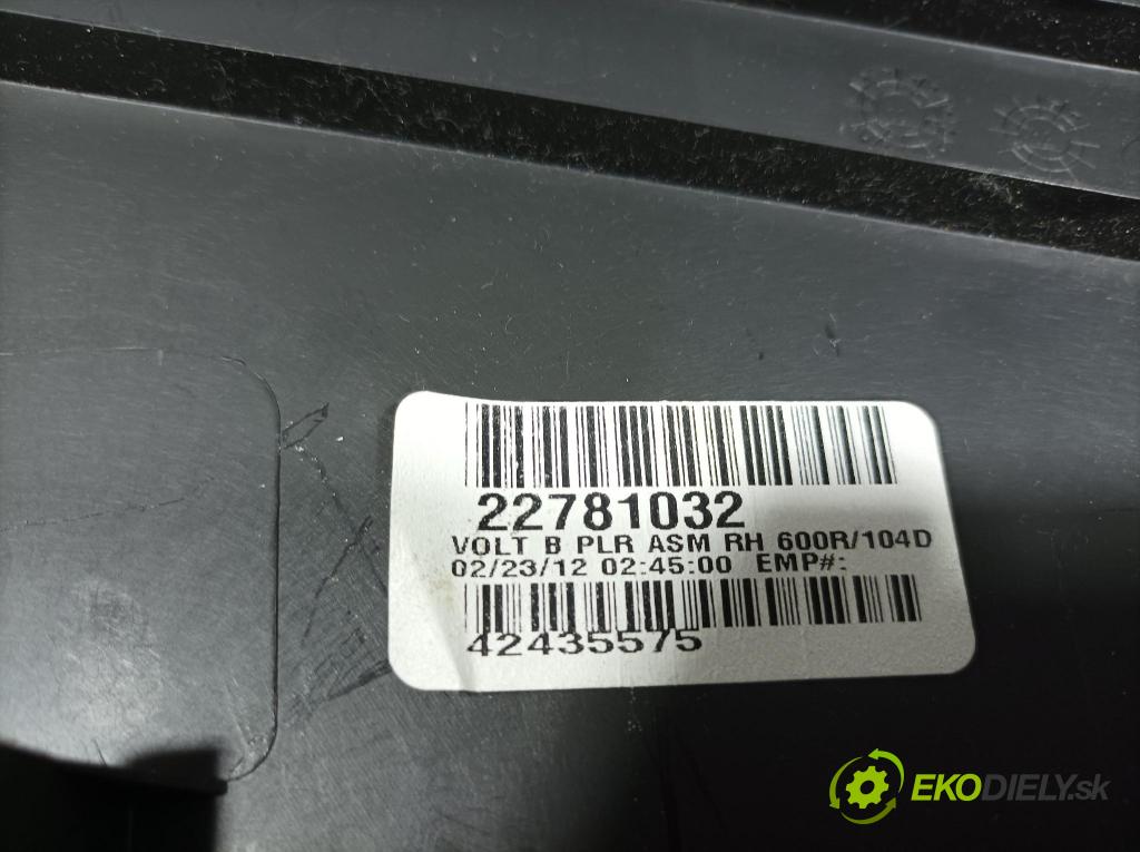 Opel Ampera 2013 kryt Plast: Interiéry: