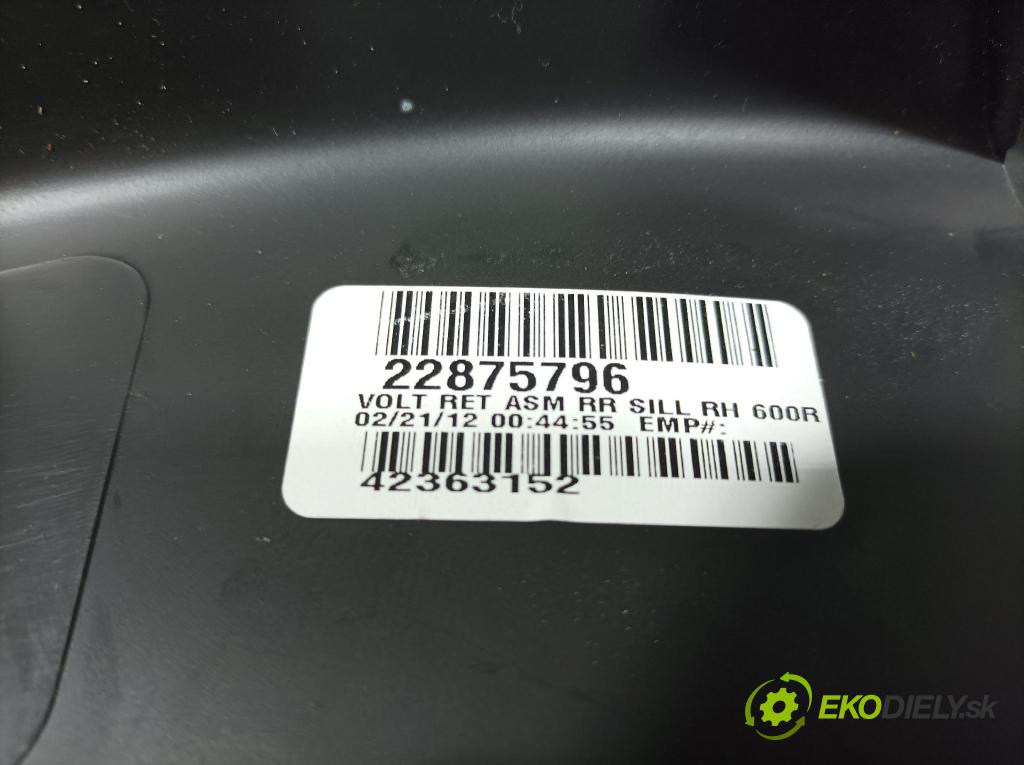 Opel Ampera 2013 kryt Plast: Interiéry: