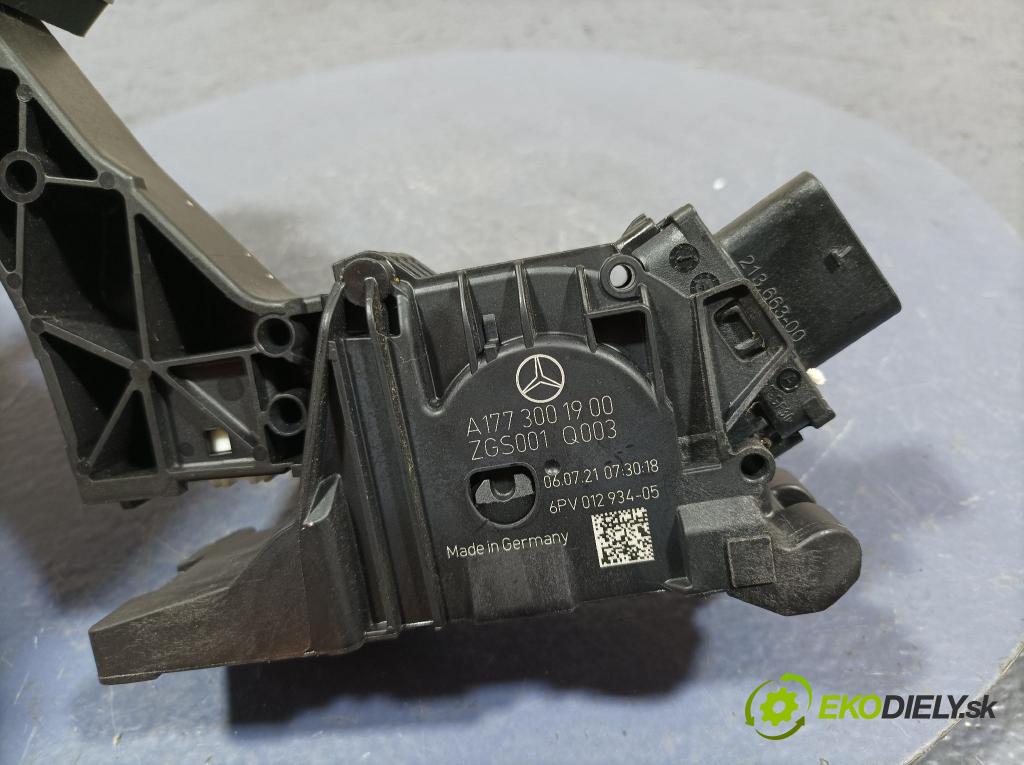 Mercedes A-klasa 2021 pedal Plyn: A1773001900