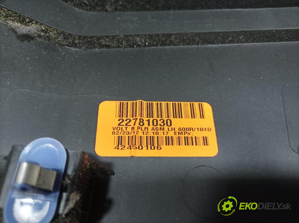 Opel Ampera 2013 kryt Plast: Interiéry: