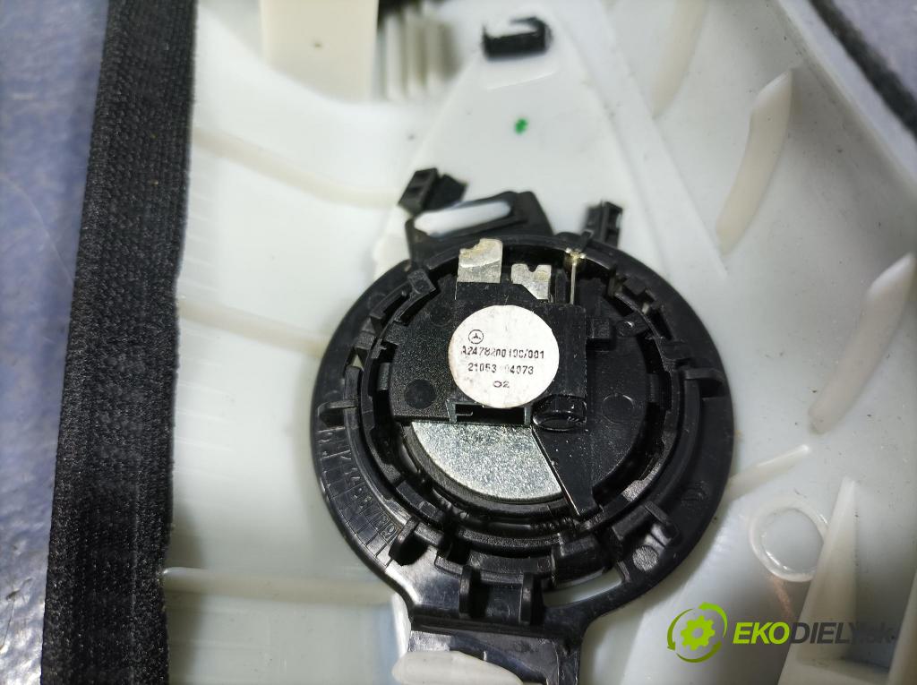 Mercedes A-klasa 2021 kryt Plast: Interiéry: A1776908002