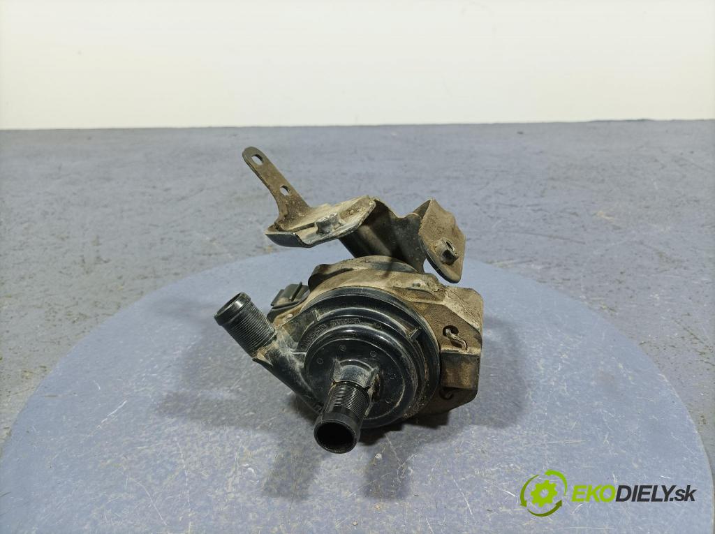 Nissan Navara 2019 čerpadlo Voda: 21580-5JU0A