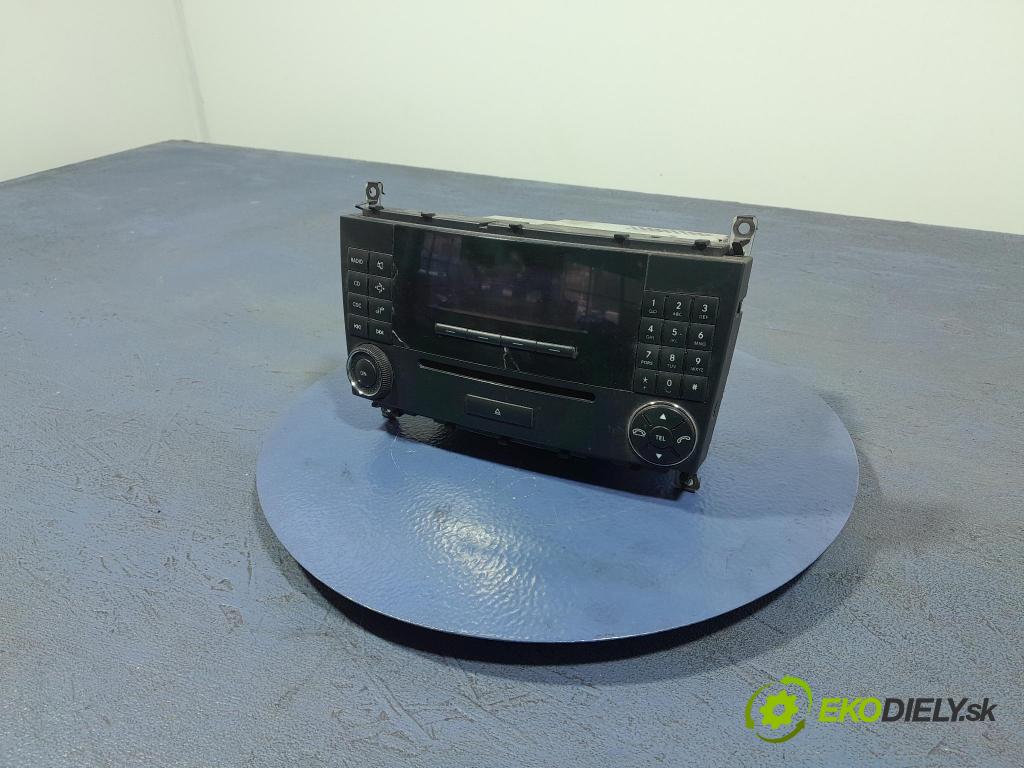 Mercedes C-klasa 2005 Radio I Navigácia: A2038703689