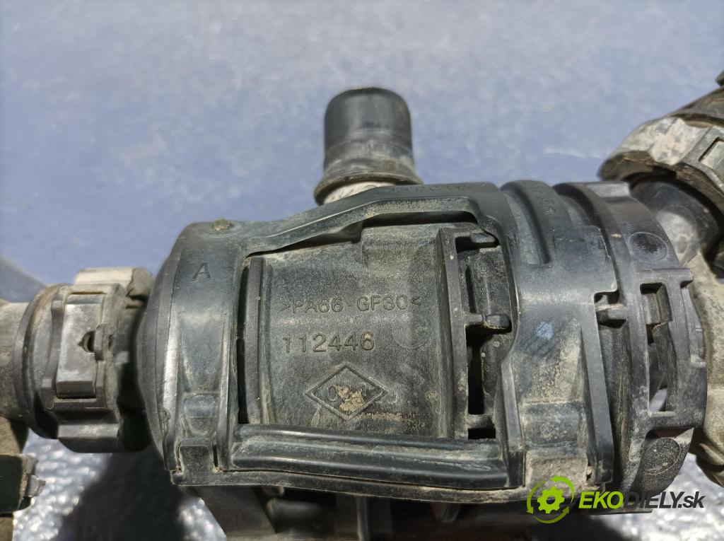 Nissan Navara 2019 čerpadlo Voda: