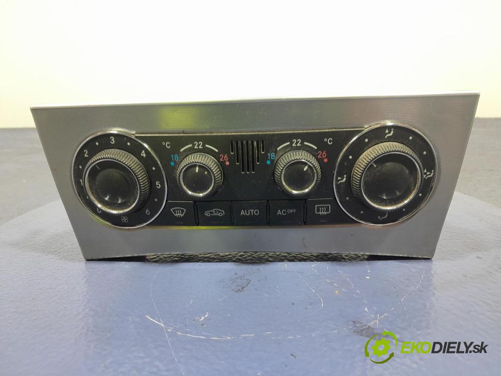 Mercedes C-klasa 2005 Spínač zapaľovania: A2095452308