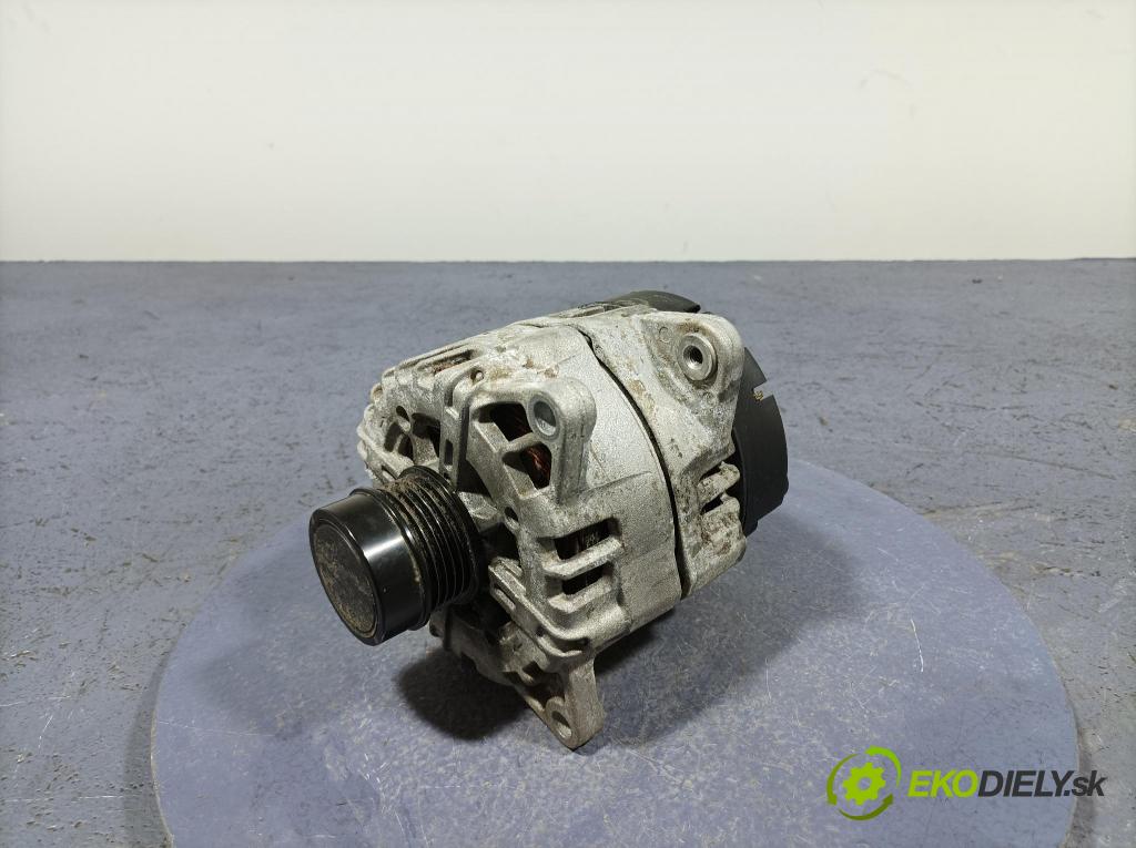 Mercedes A-klasa 2021 Alternator A0009068206