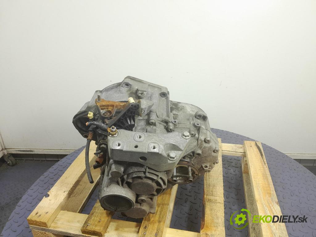 Vw Passat 2011 prevodovka Manualna LNZ
