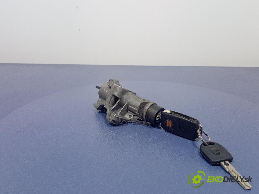 Seat Ibiza 2009 Spínač zapaľovania: 4B09058510