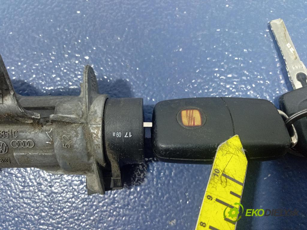 Seat Ibiza 2009 Spínač zapaľovania: 4B09058510