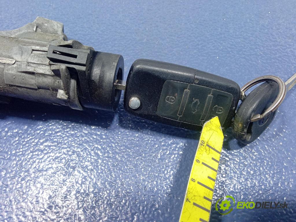 Seat Ibiza 2009 Spínač zapaľovania: 4B09058510