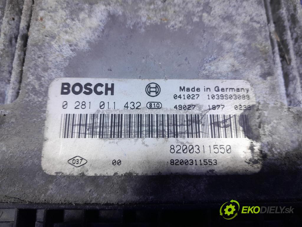 Opel Movano 2004 riadiaca jednotka Motor: 8200311550