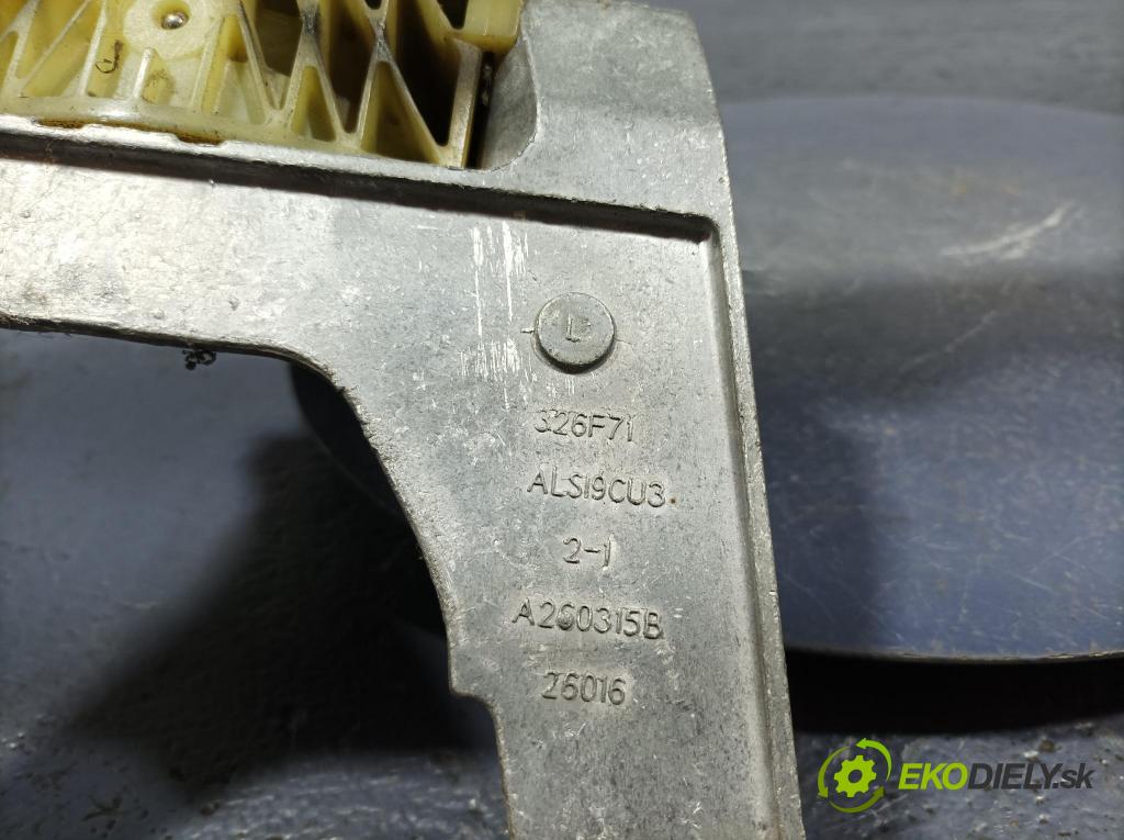 Mercedes A-klasa 2021 Vankúš/: držiak Motor: A2472401600