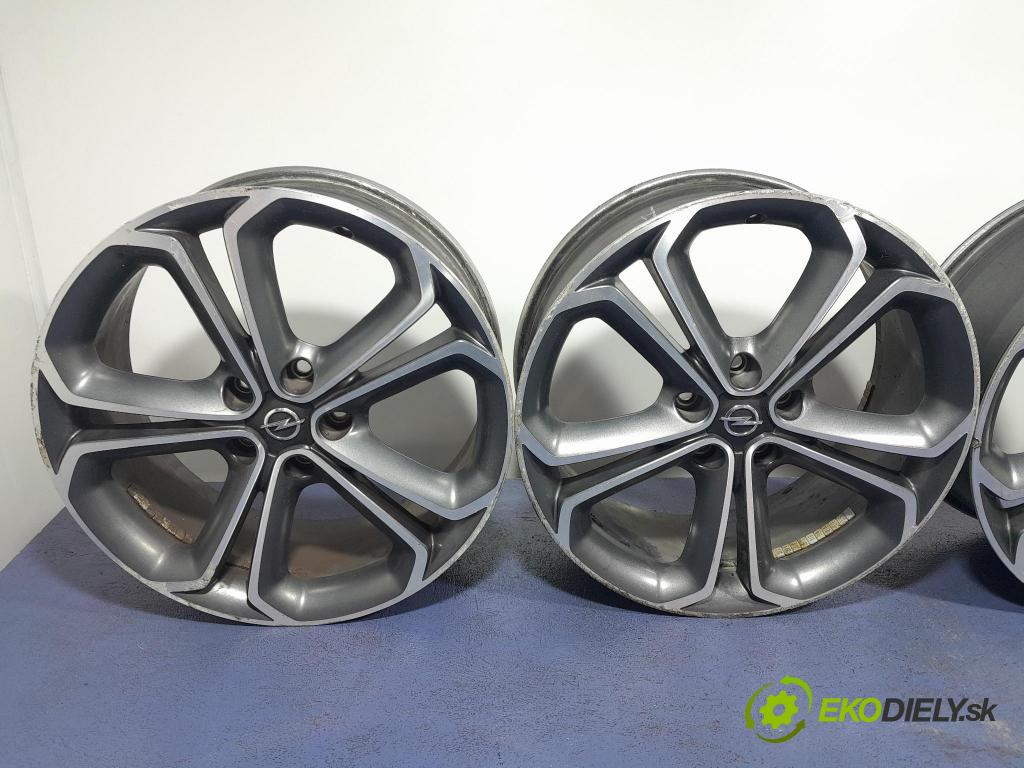Opel Ampera 2013 Ráfiky: Hlinikové: