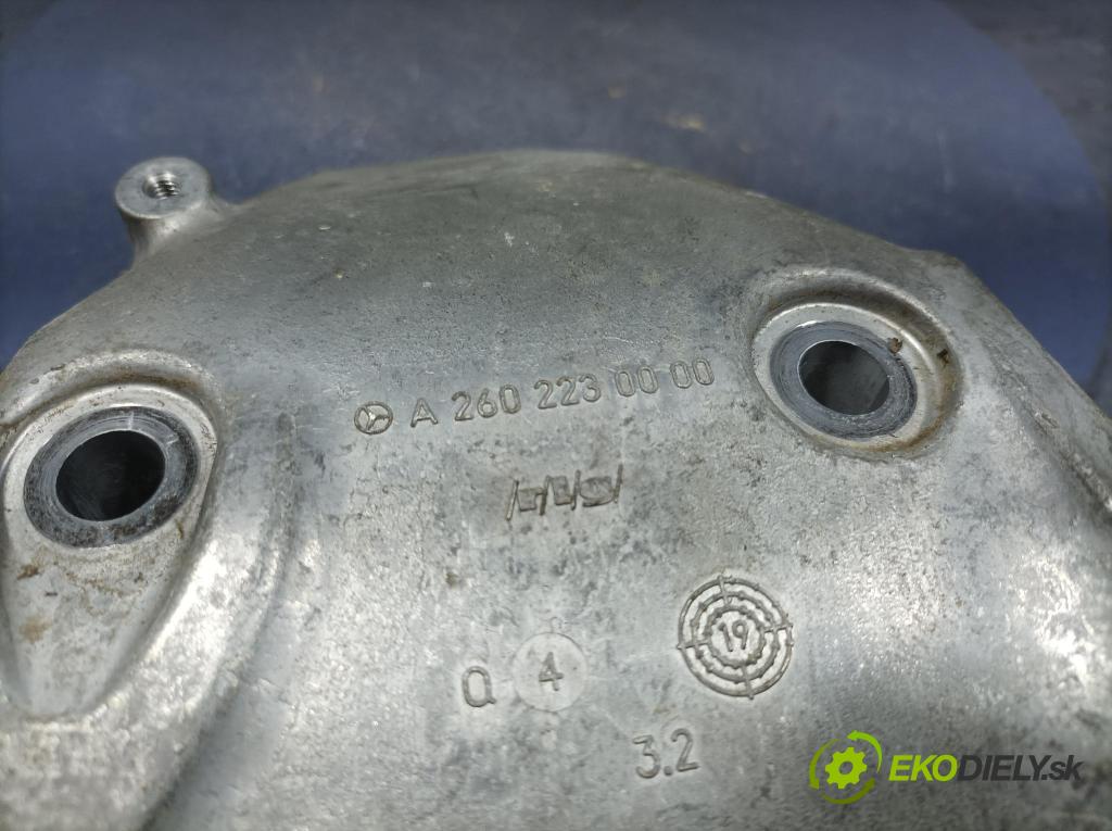 Mercedes A-klasa 2021 poloos Prava: Predné A2602230000