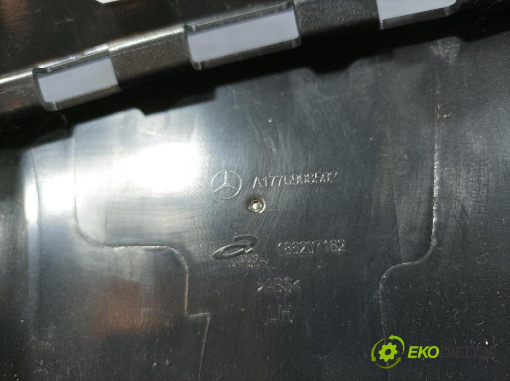 Mercedes A-klasa 2021 kryt Plast: Interiéry: A1776908502