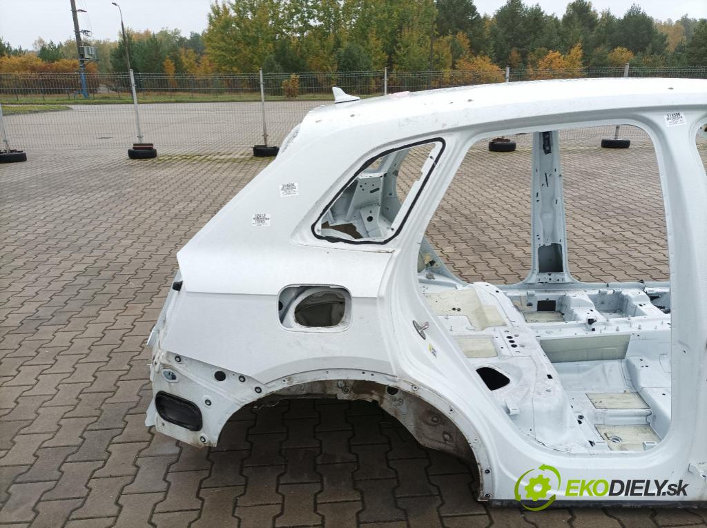 Audi Q5 0 blatnik Zad: v pravo:
