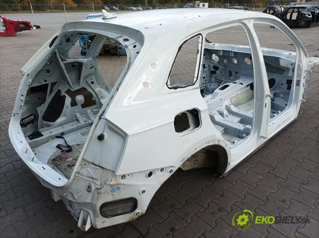 Audi Q5 0 blatnik Zad: v pravo: 