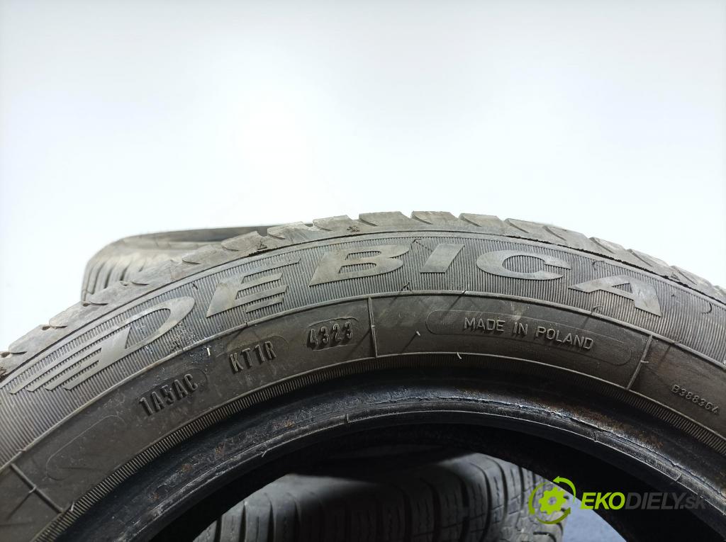 Renault Twingo 2010 pneumatika Multi-sezóna: 4038526046796