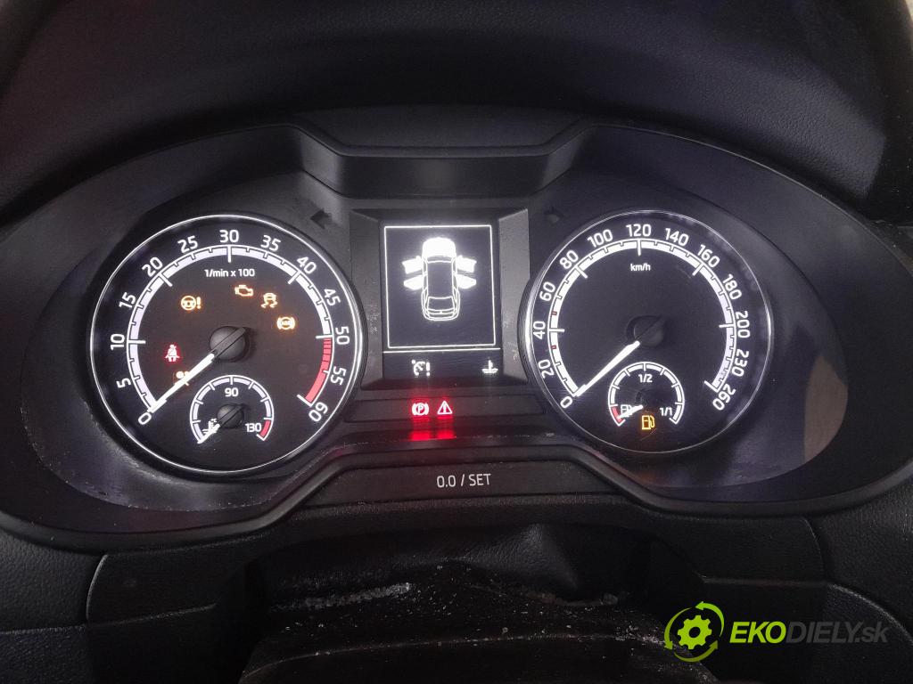 Skoda Octavia 2017 prístrojovka/ budíky 5E0920781E