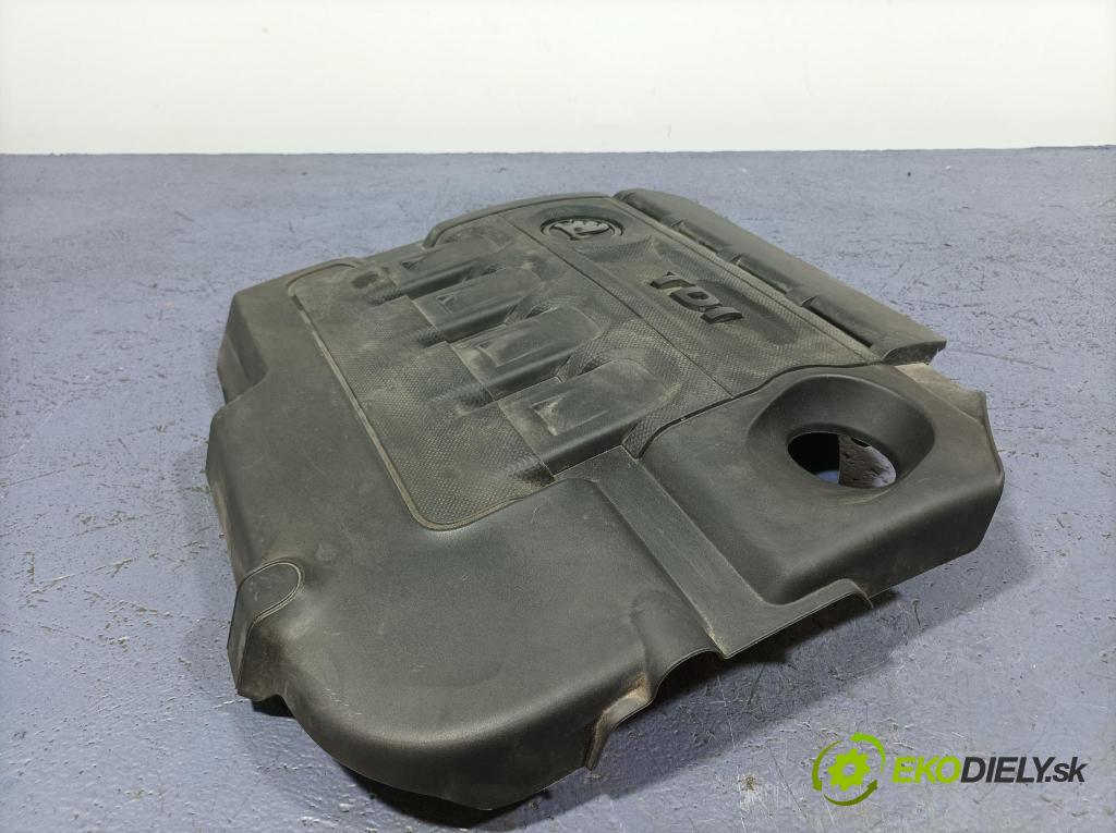 Skoda Octavia 2017 kryt Motor: 04L103925T