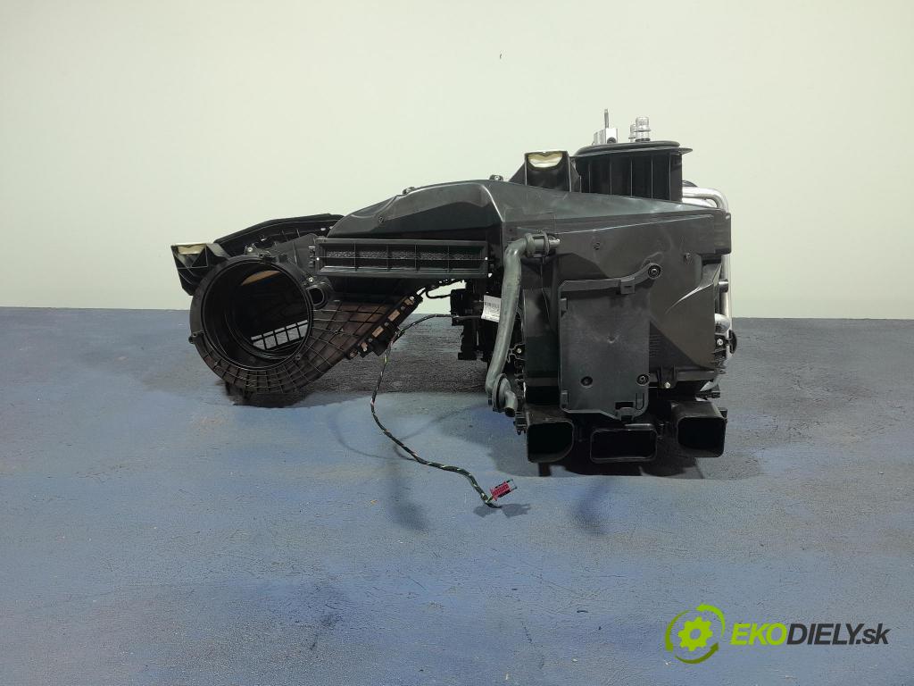 Mercedes A-klasa 2021 radiator A2478302503