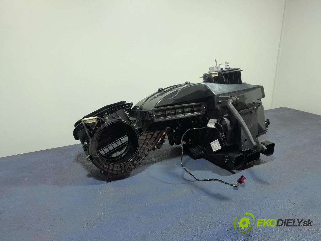 Mercedes A-klasa 2021 radiator A2478302503