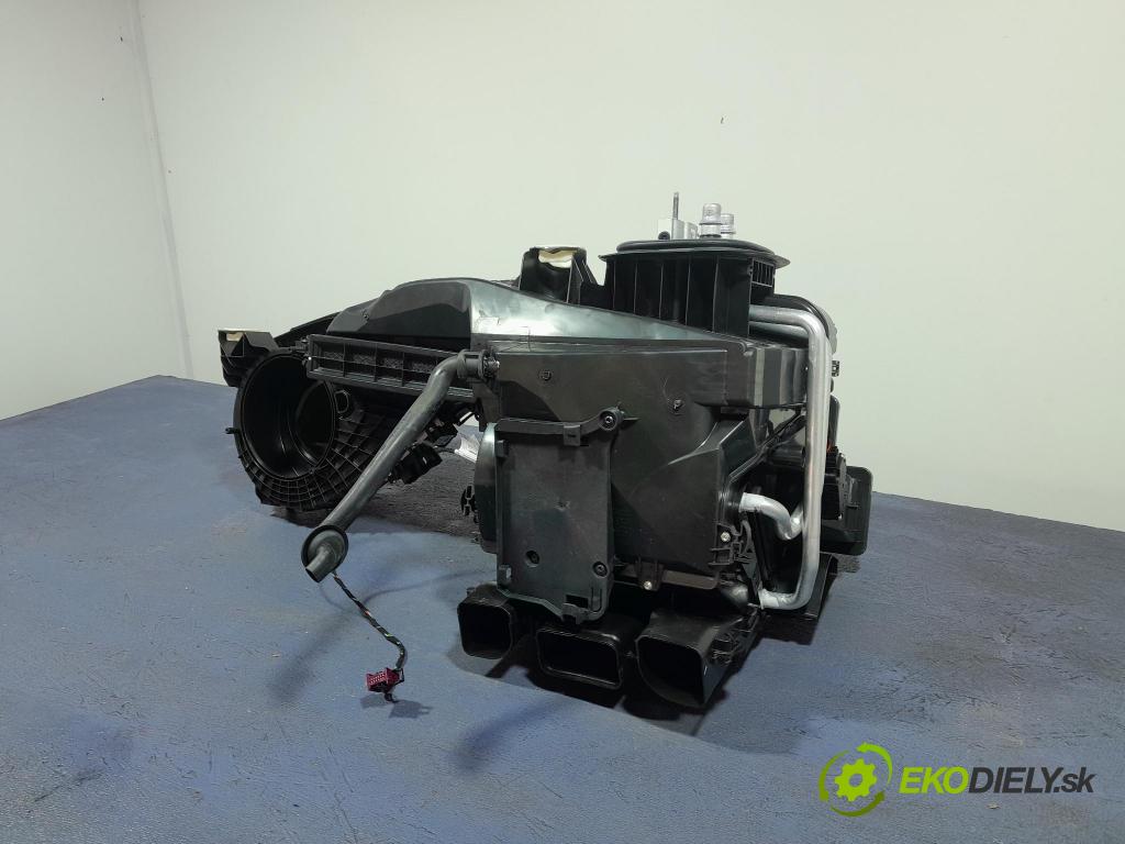 Mercedes A-klasa 2021 radiator A2478302503