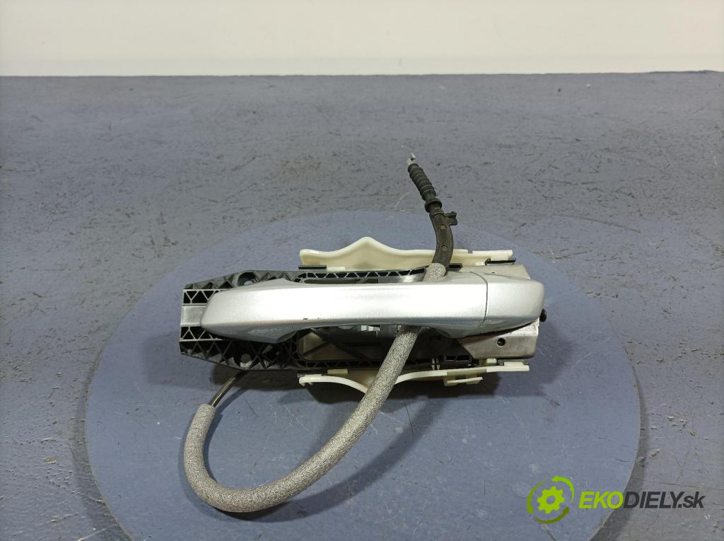 Skoda Octavia 2017 rukoväť Predné ľavá 5L0837885B