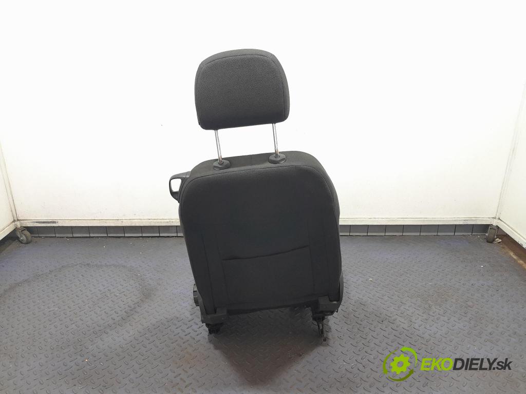 Opel Corsa 2009 Sedačka Ovládače: