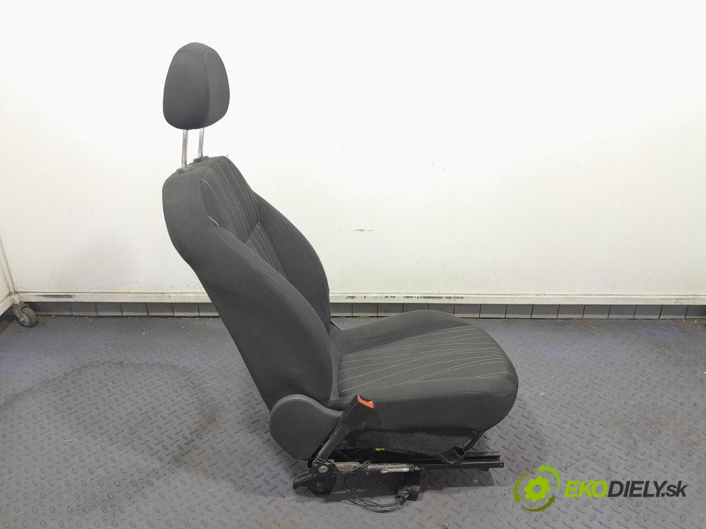 Opel Corsa 2009 Sedačka Ovládače: