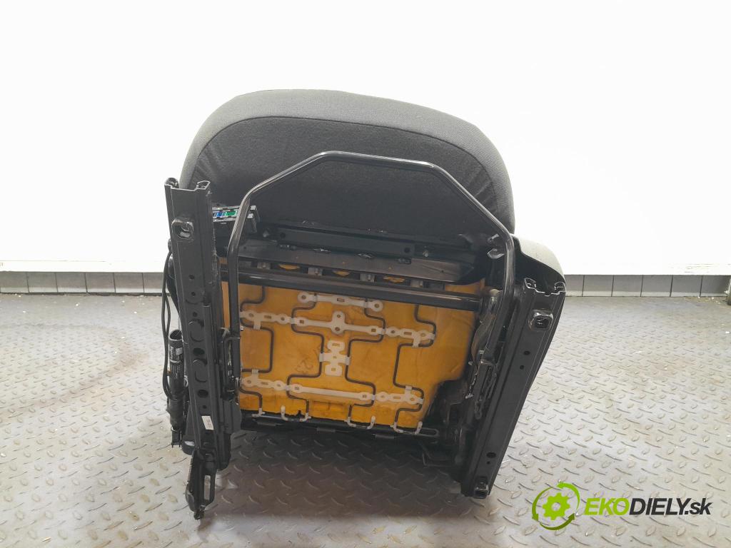 Opel Corsa 2009 Sedačka Ovládače: