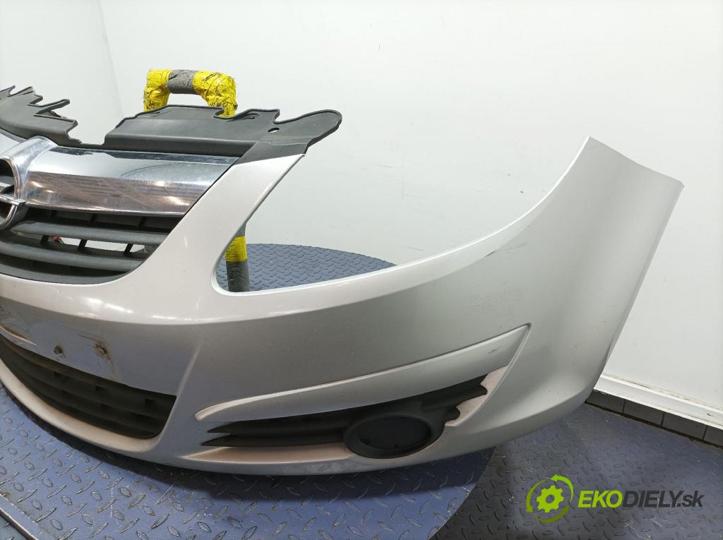 Opel Corsa 2009 nárazník Predné
