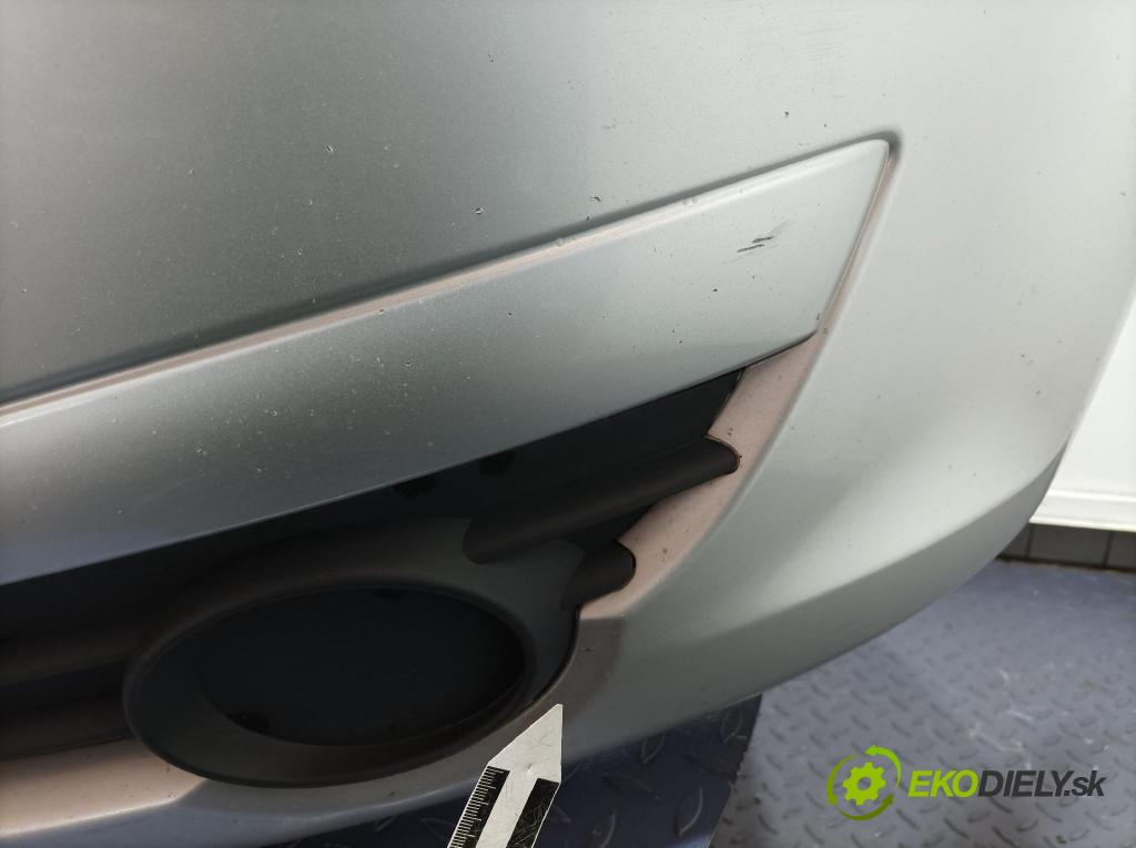 Opel Corsa 2009 nárazník Predné