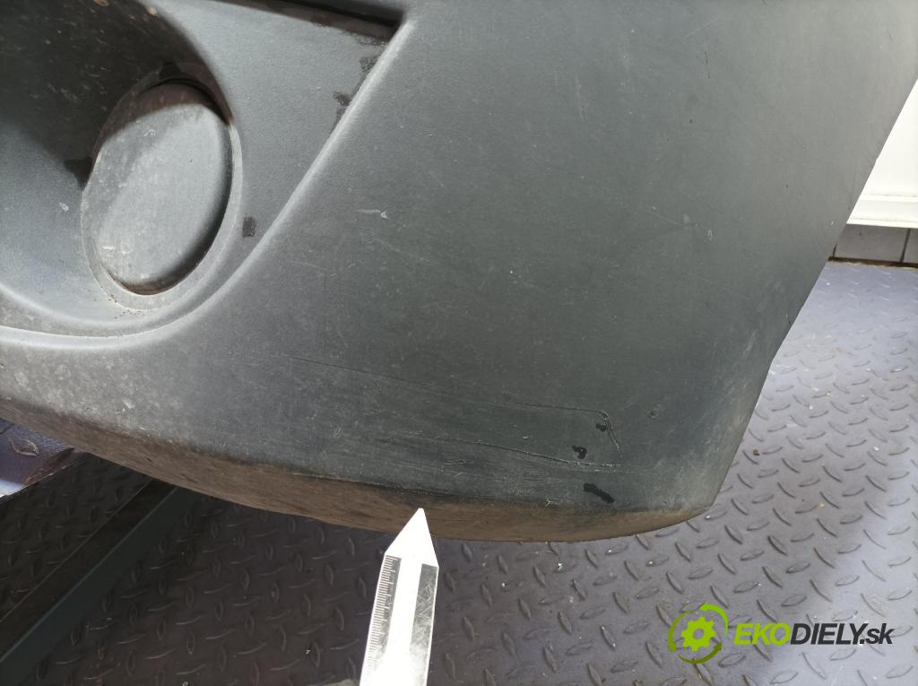 Opel Movano 2004 nárazník Predné