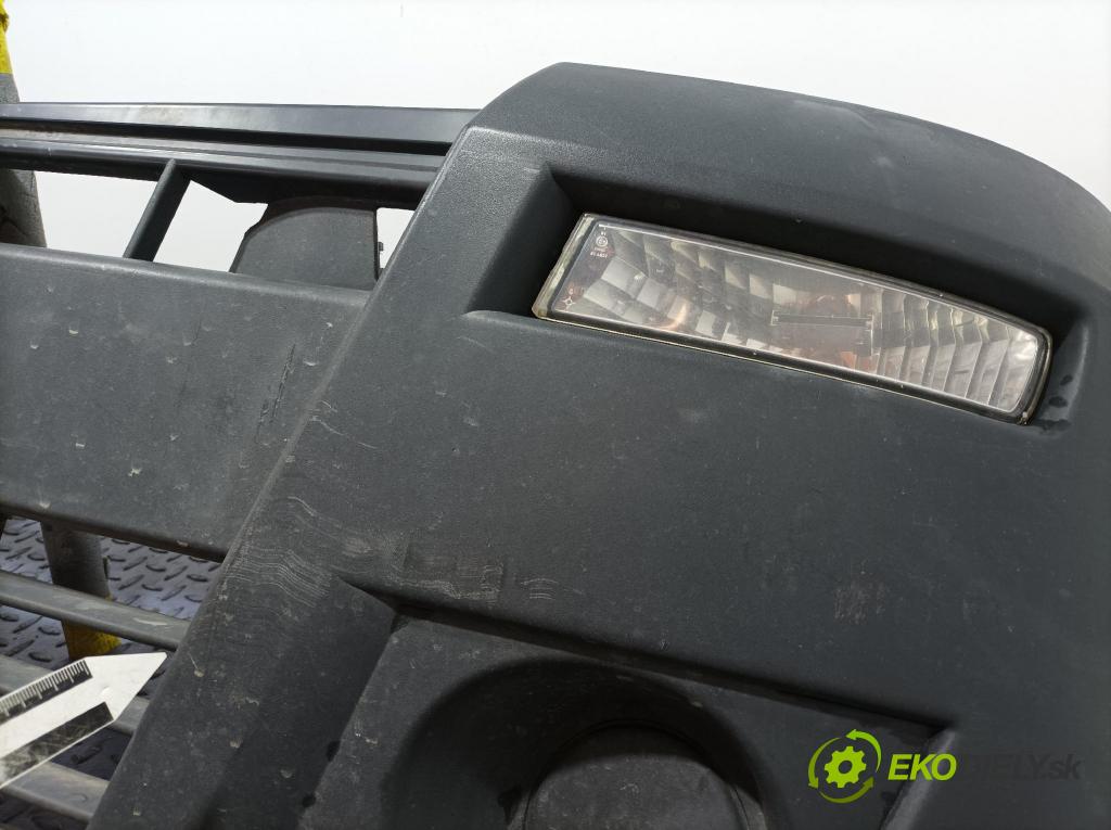 Opel Movano 2004 nárazník Predné