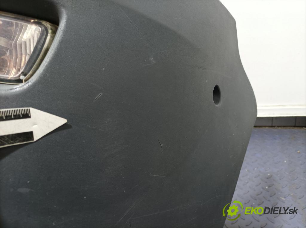 Opel Movano 2004 nárazník Predné