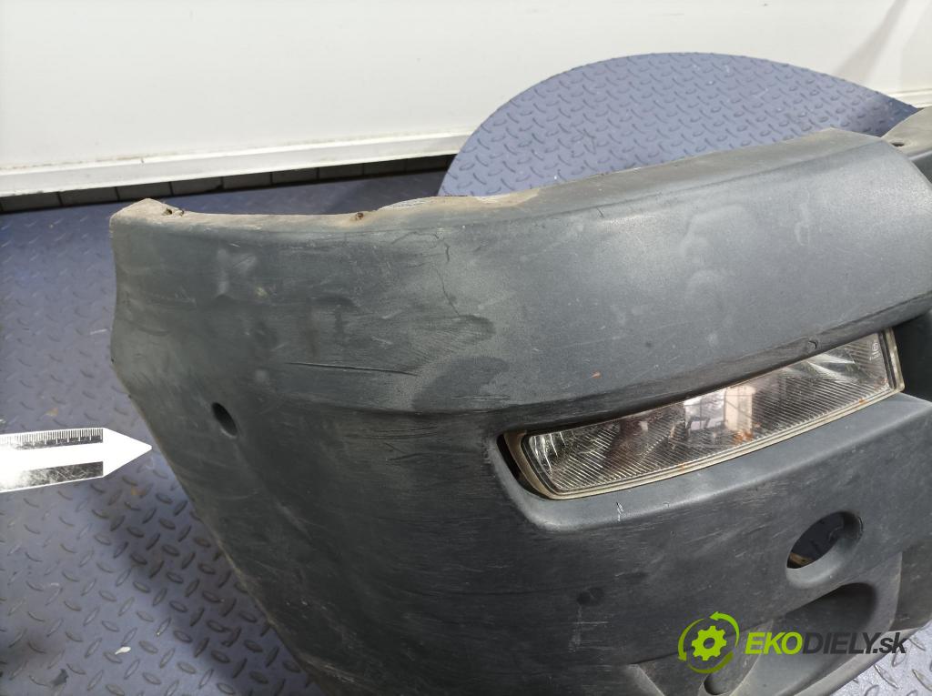 Opel Movano 2004 nárazník Predné 