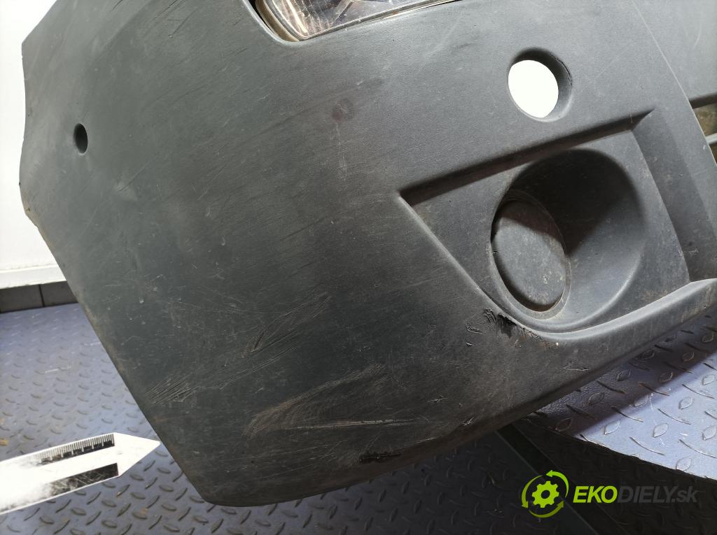 Opel Movano 2004 nárazník Predné