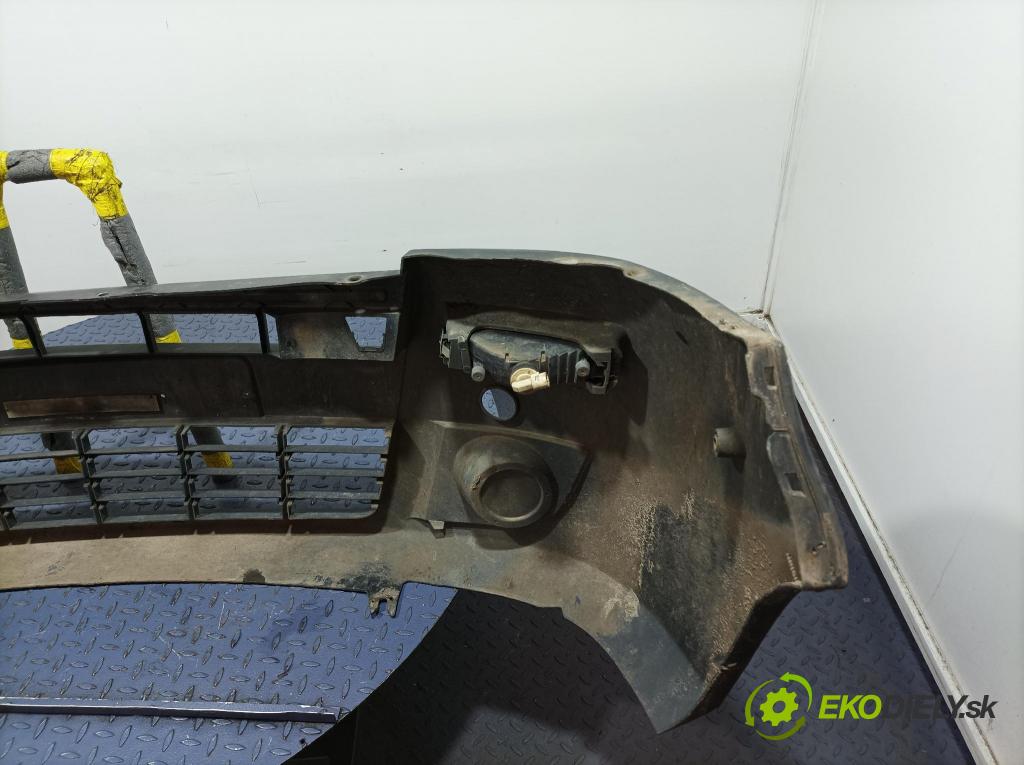 Opel Movano 2004 nárazník Predné