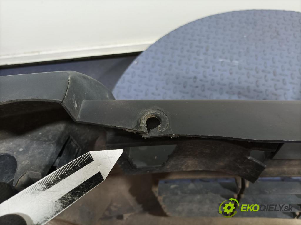 Opel Movano 2004 nárazník Predné