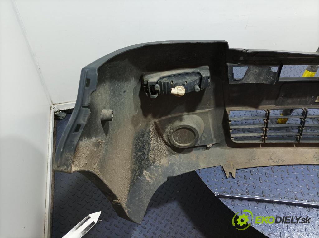 Opel Movano 2004 nárazník Predné