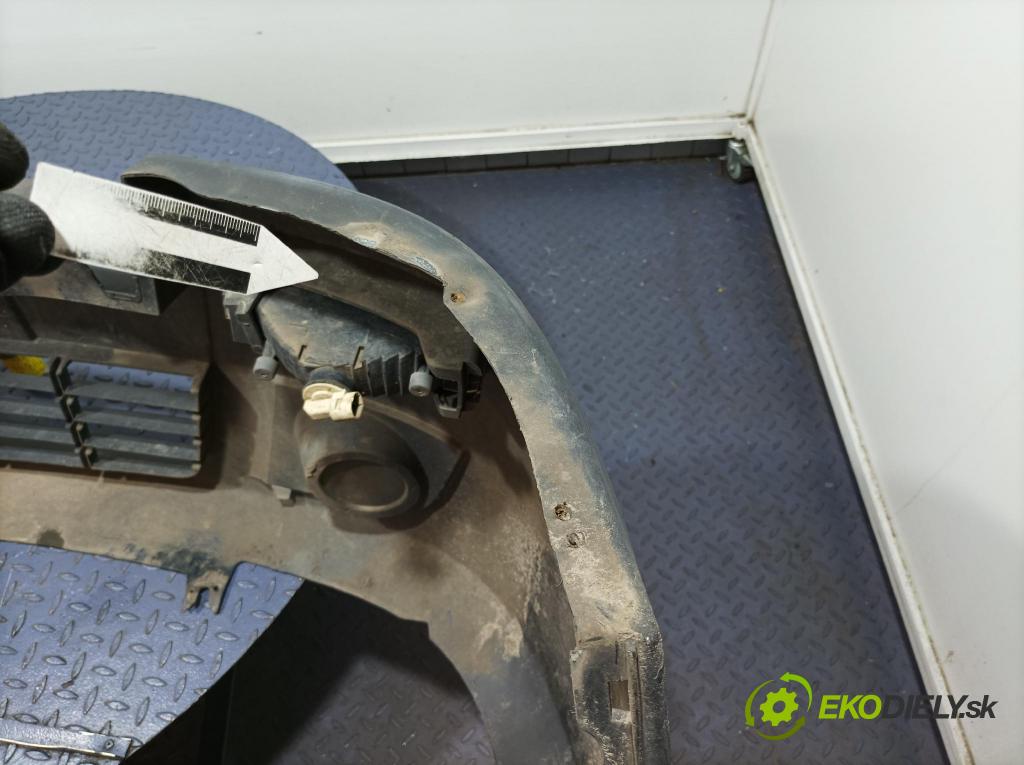 Opel Movano 2004 nárazník Predné