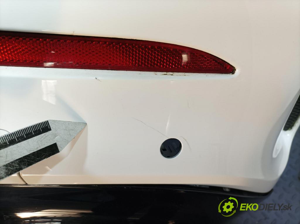Mercedes A-klasa 2021 nárazník zad