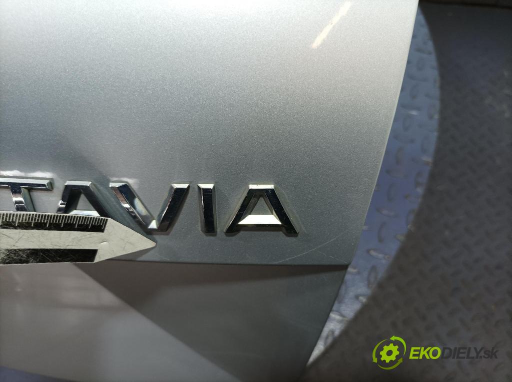 Skoda Octavia 2017 zadna dveře kufra: kufra: