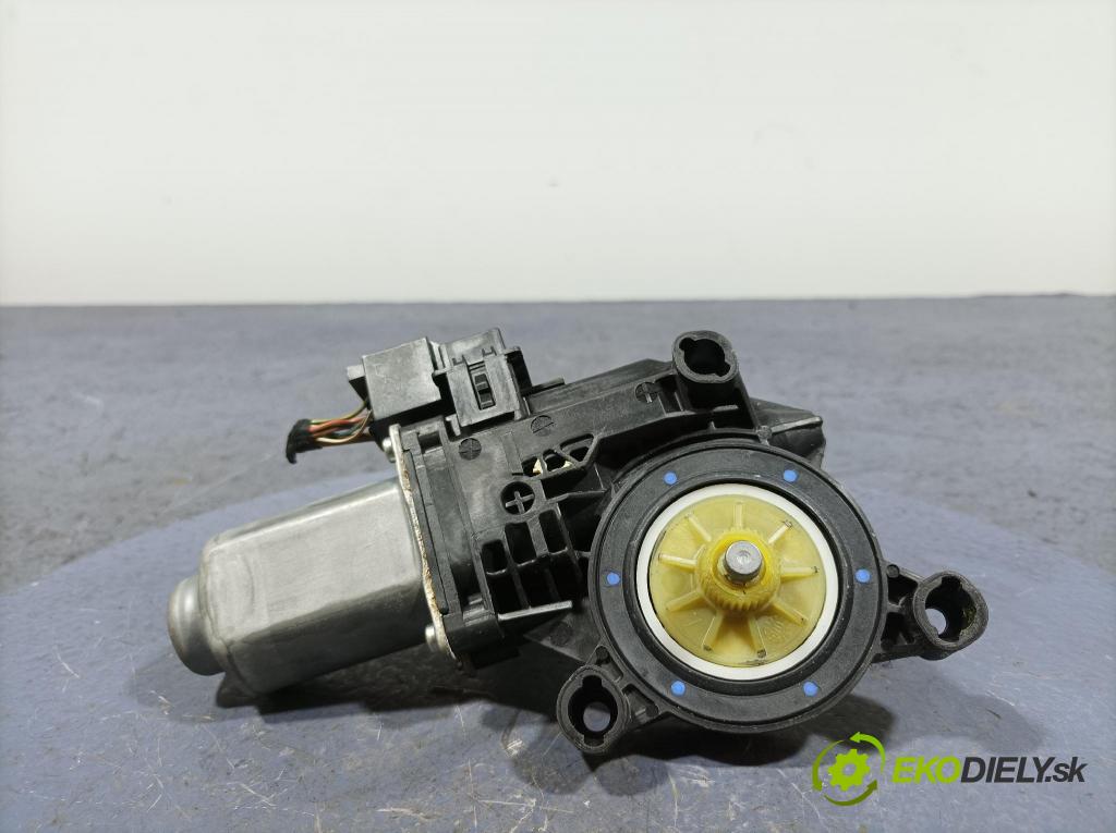 Vw Polo 2008 mechanizmus okna Okná: Predné v pravo: 6Q2959801E