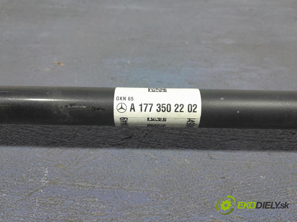 Mercedes A-klasa 2021 poloos Prava: zad A1773502202