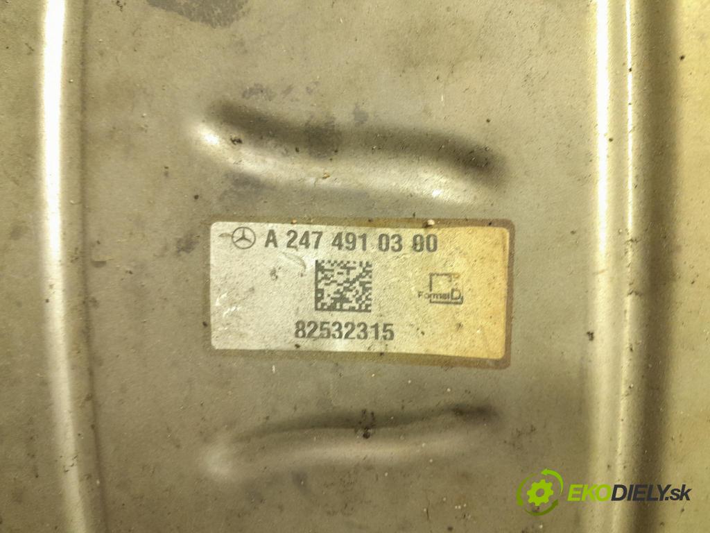 Mercedes A-klasa 2021 Tlmič x A2474910300