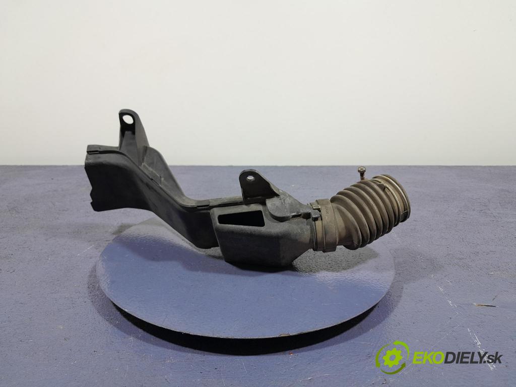 Suzuki Swace 2021 Vstup: Vzduch: 17752-0T120